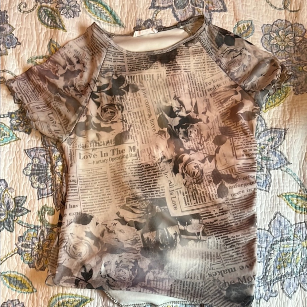 Vintage Cream and Black Short Sleeve Tee with Artistic Design